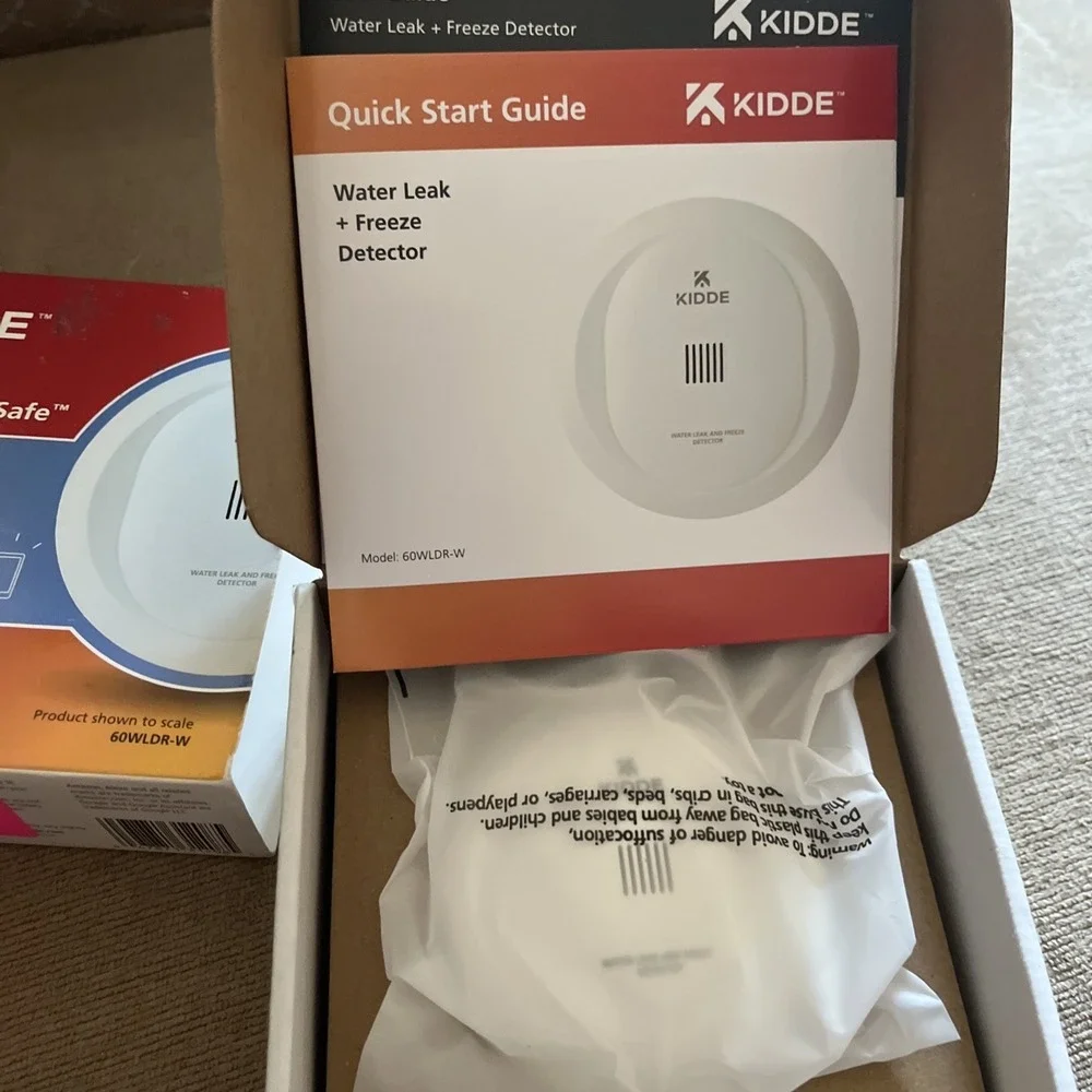 Kidde Smart Water Leak and Freeze Detector, Wi-Fi Compatible,‎ Battery Operated